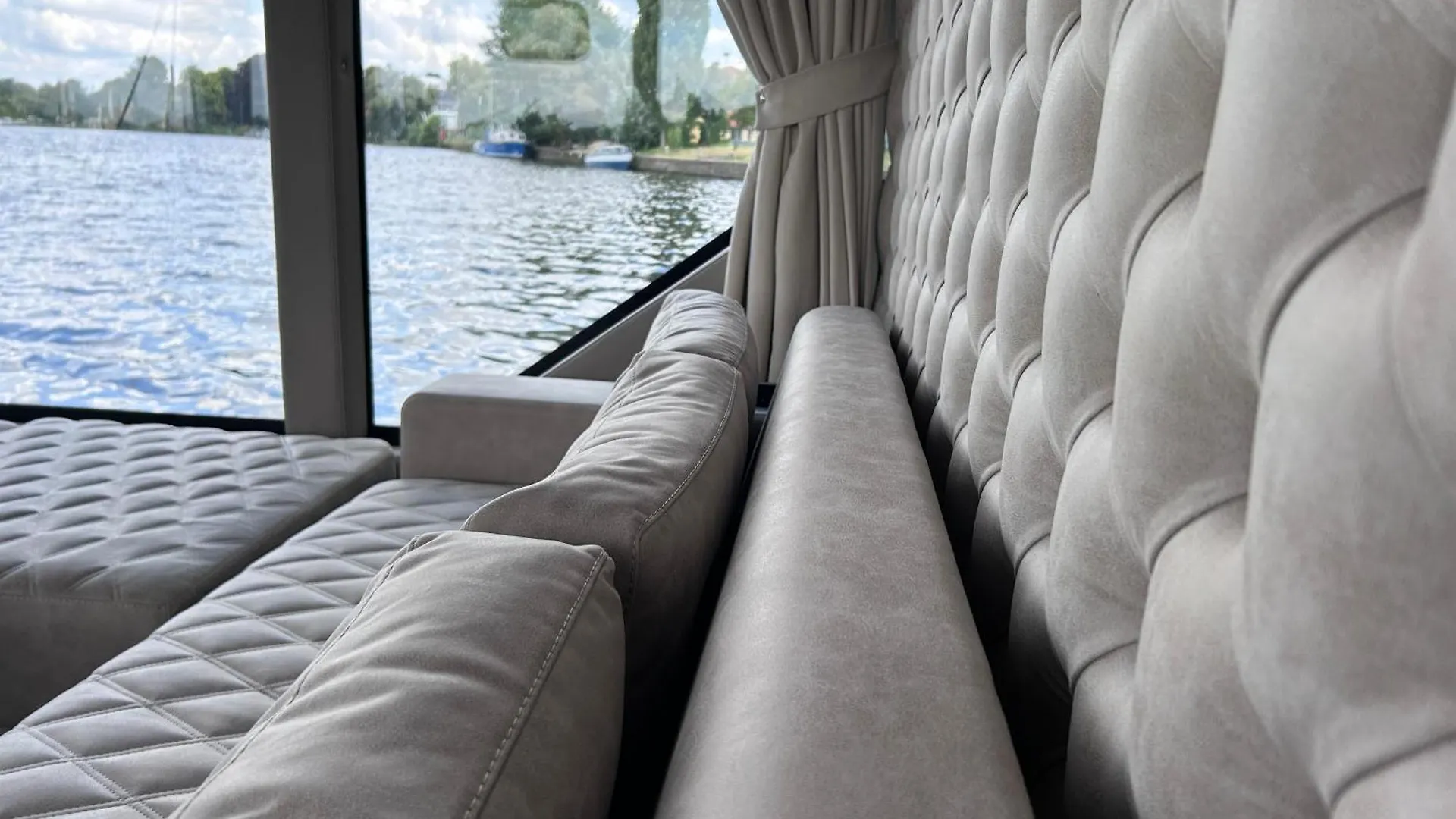 Botel Nena Hausboot Hotel Berlin